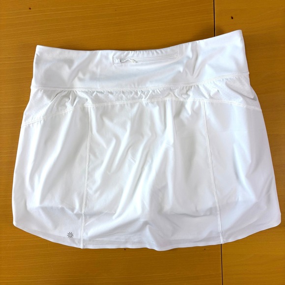 Athleta Run With It 16" Skort White XL Tennis Golf‎ Preppy Athleisure Active Gym - Picture 8 of 8